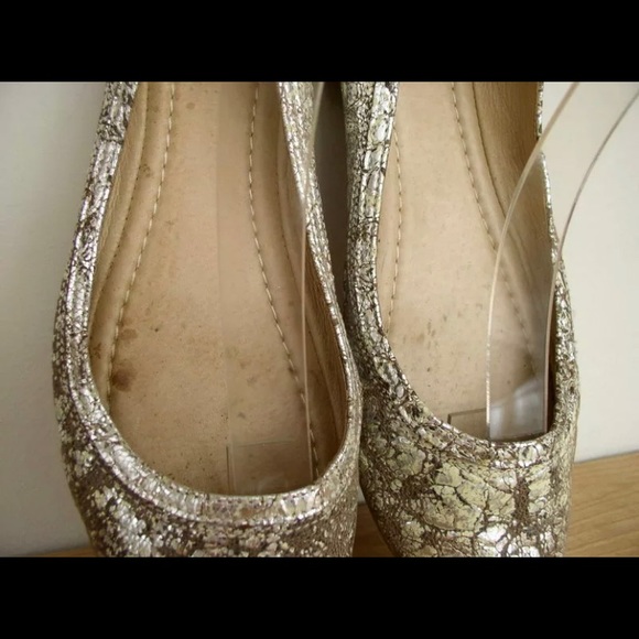 Frye Carson Metallic Gold Crackle Ballet Flat 8.5 - Picture 9 of 9